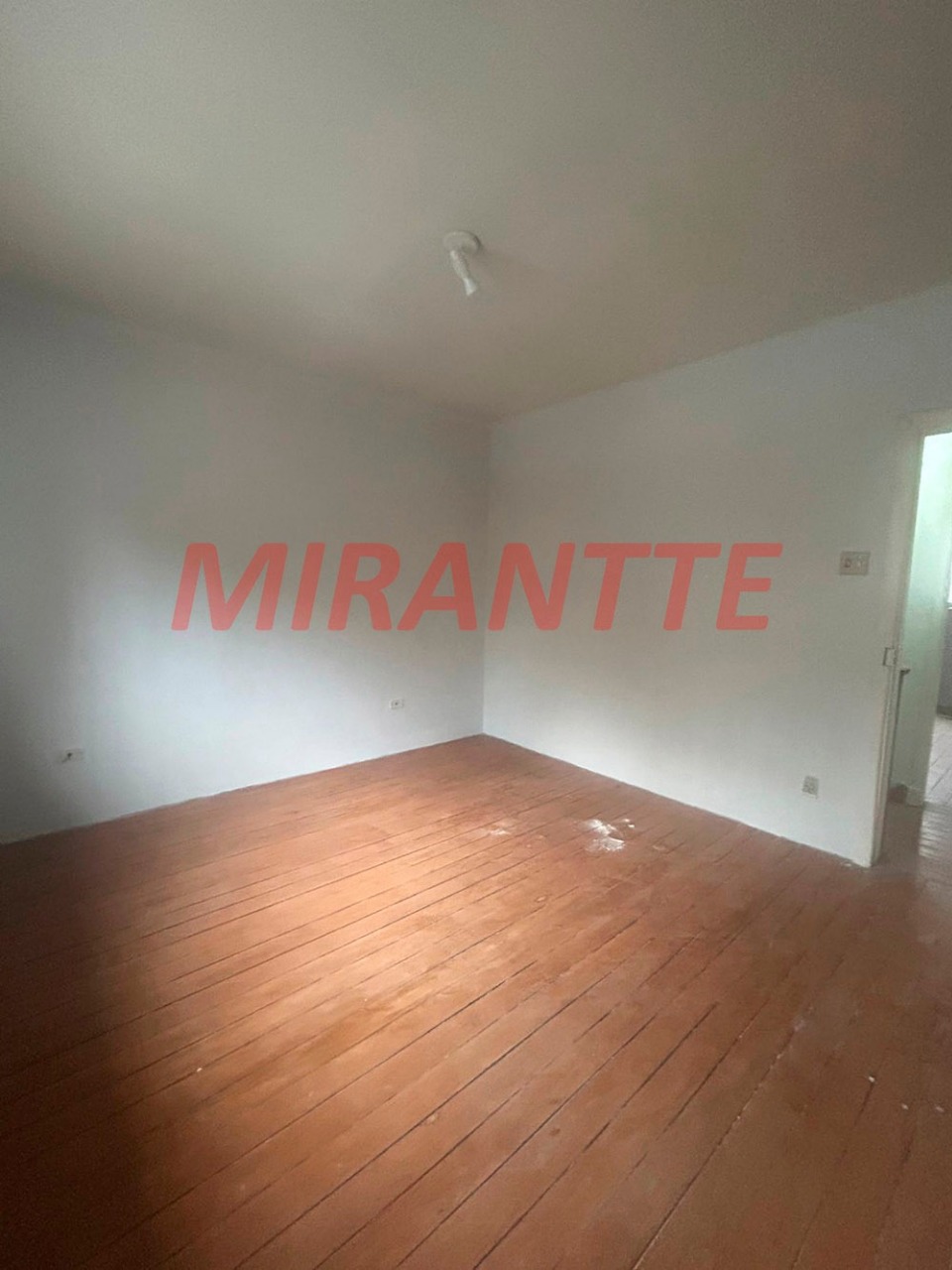 Casa terrea de 80m² com 2 quartos em Água Fria