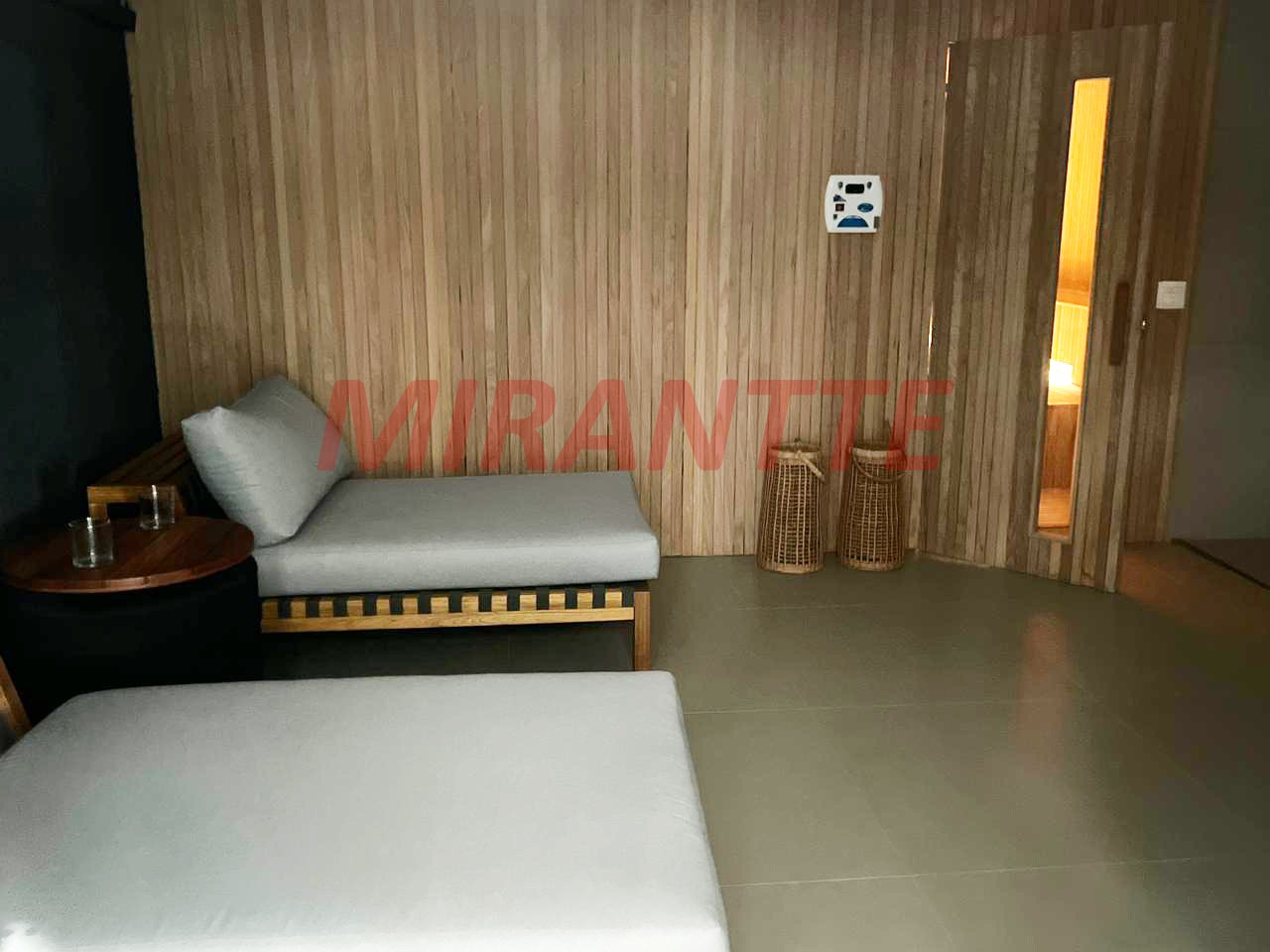 Apartamento de 243m² com 3 quartos em Santana