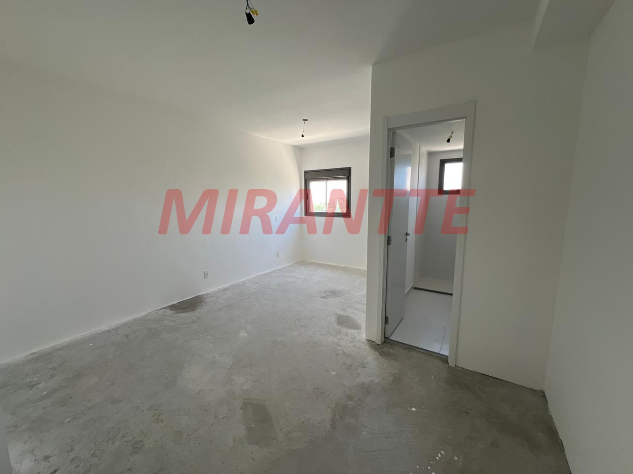 Apartamento de 243m² com 3 quartos em Santana