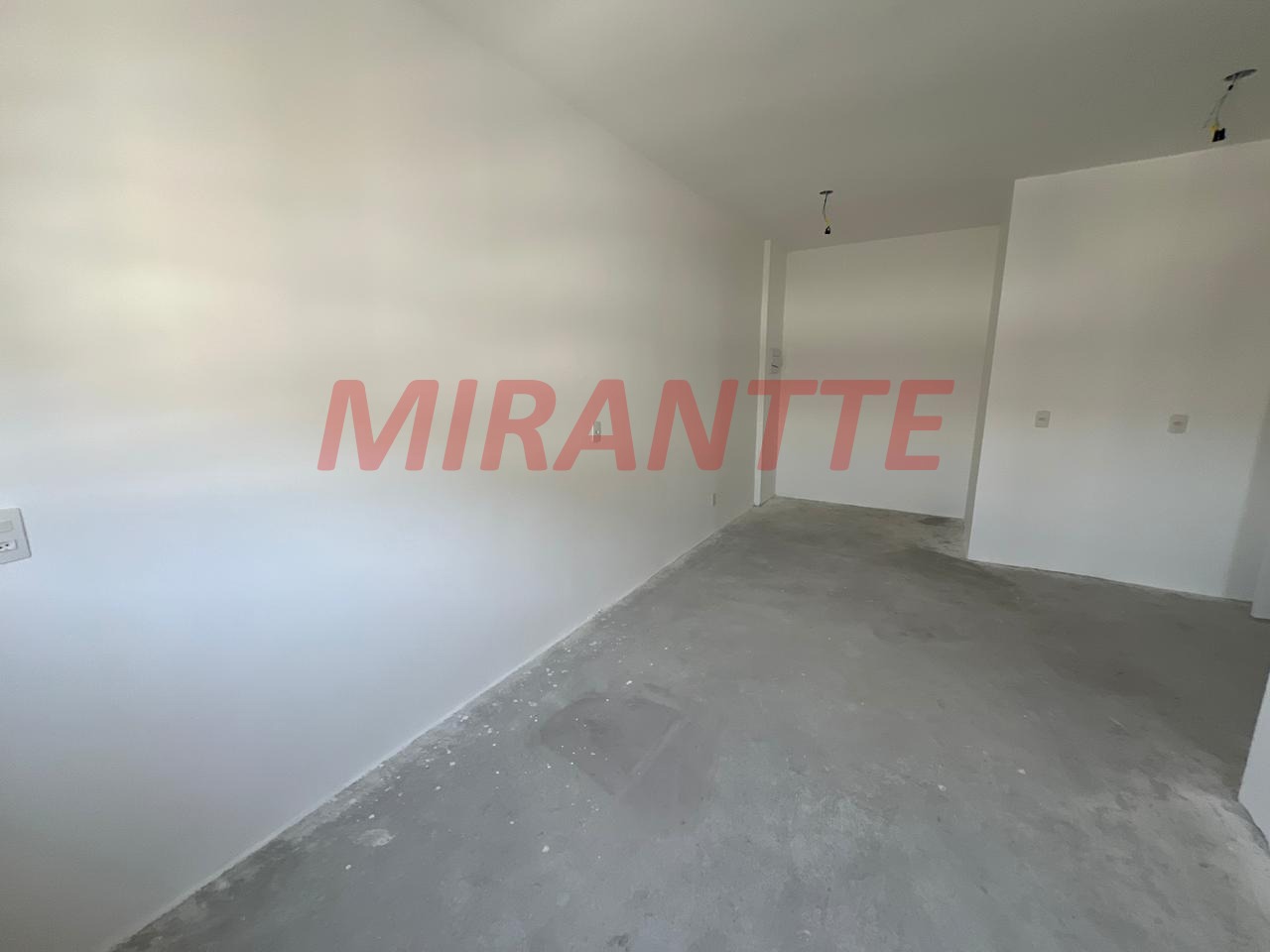 Apartamento de 243m² com 3 quartos em Santana