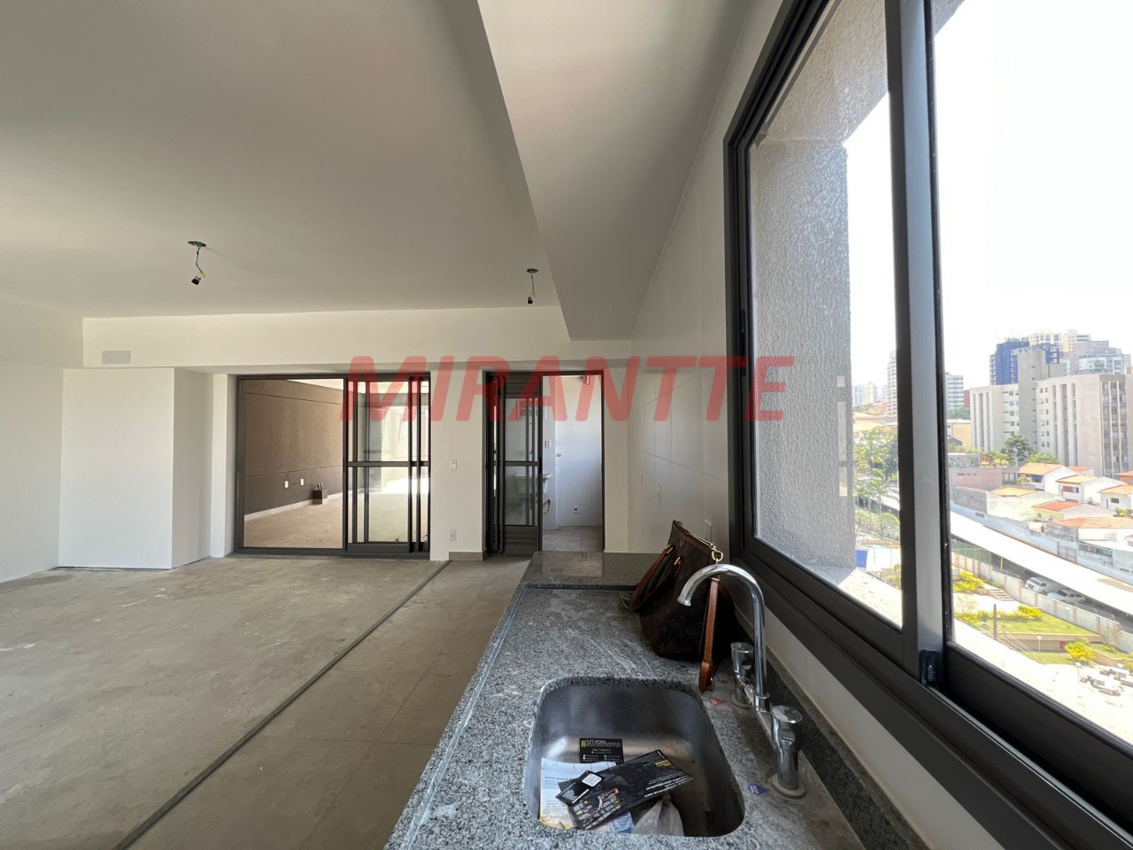 Apartamento de 243m² com 3 quartos em Santana