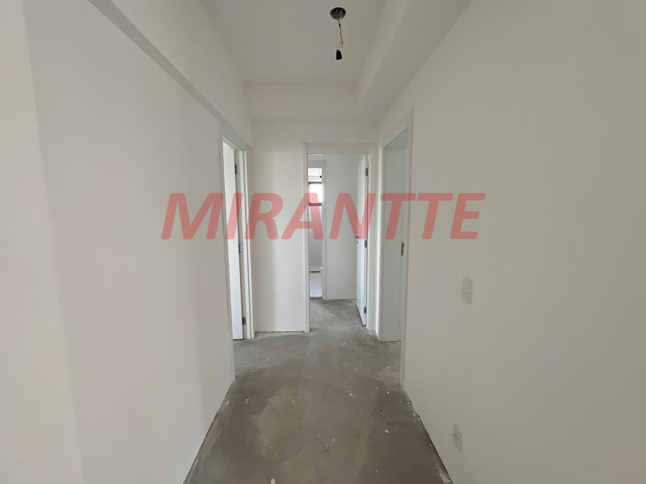 Apartamento de 243m² com 3 quartos em Santana