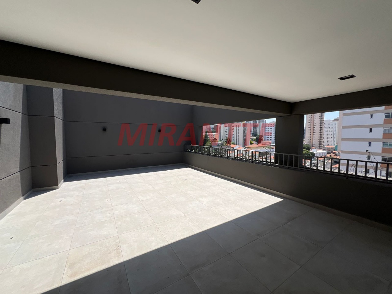 Apartamento de 243m² com 3 quartos em Santana