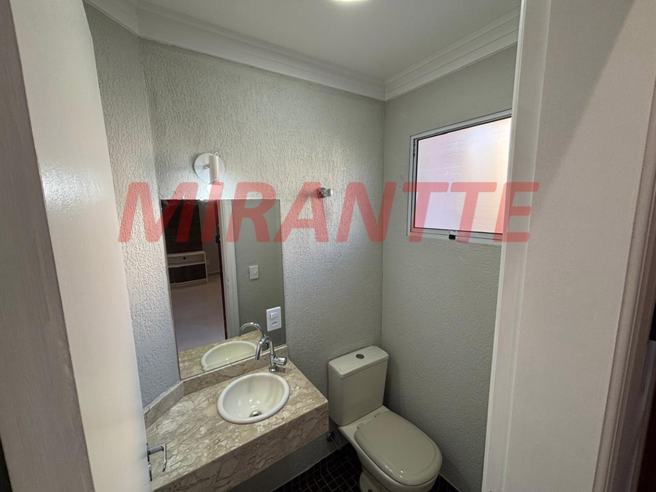Cond. fechado de 65m² com 2 quartos em Chora Menino