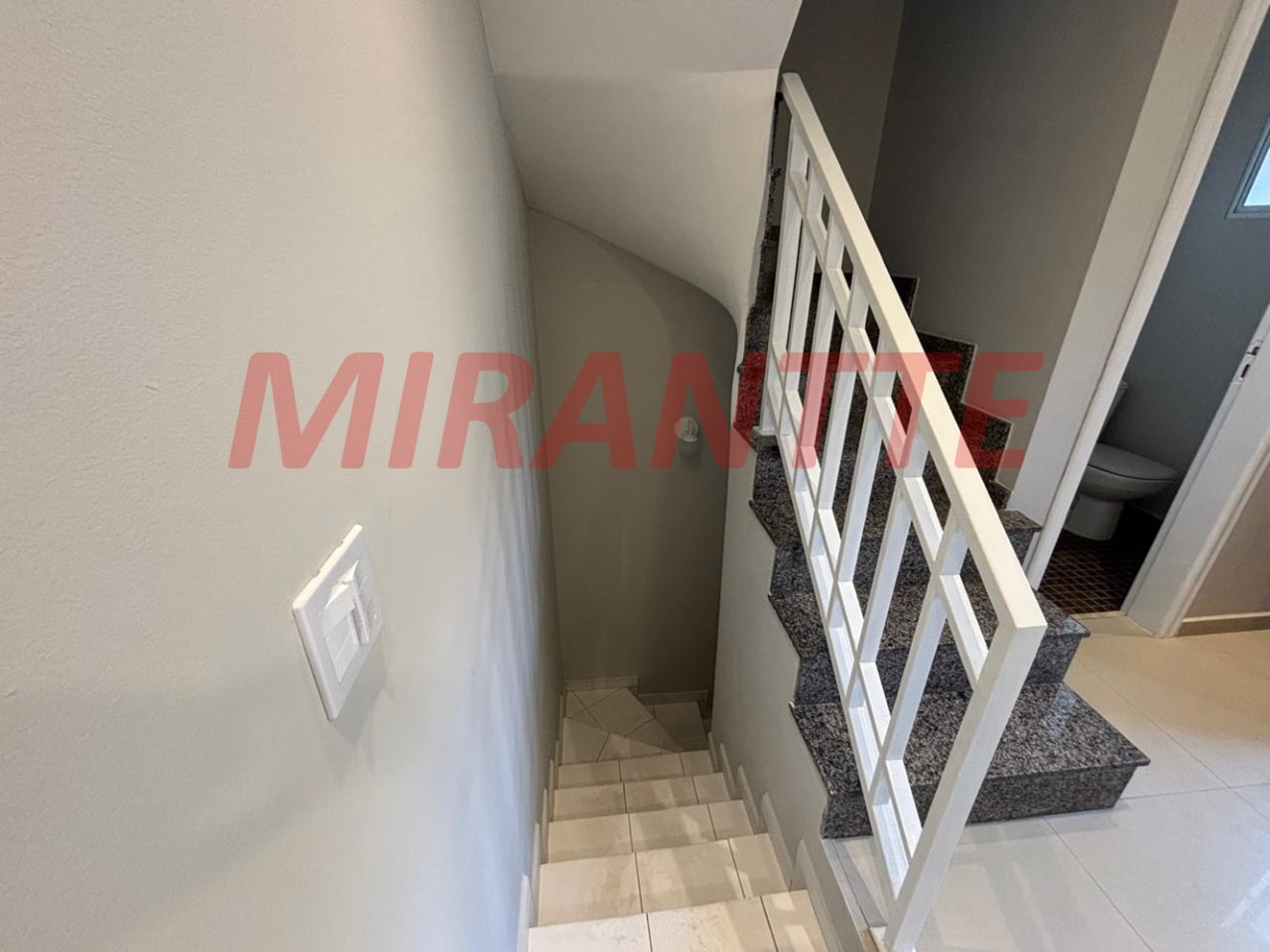 Cond. fechado de 65m² com 2 quartos em Chora Menino