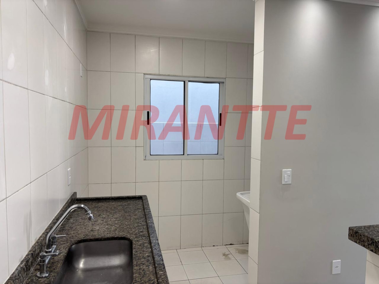 Cond. fechado de 65m² com 2 quartos em Chora Menino