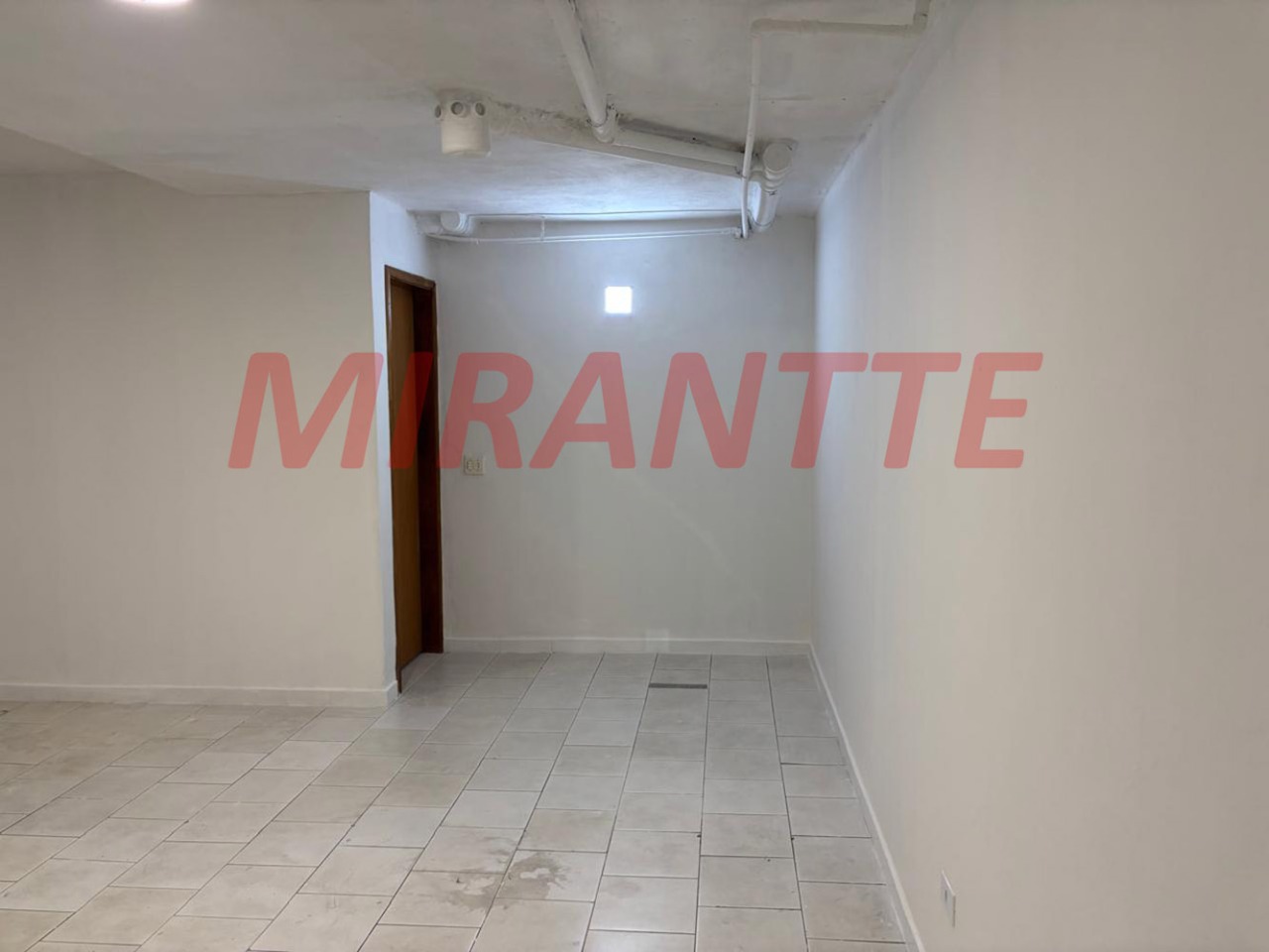 Cond. fechado de 65m² com 2 quartos em Chora Menino