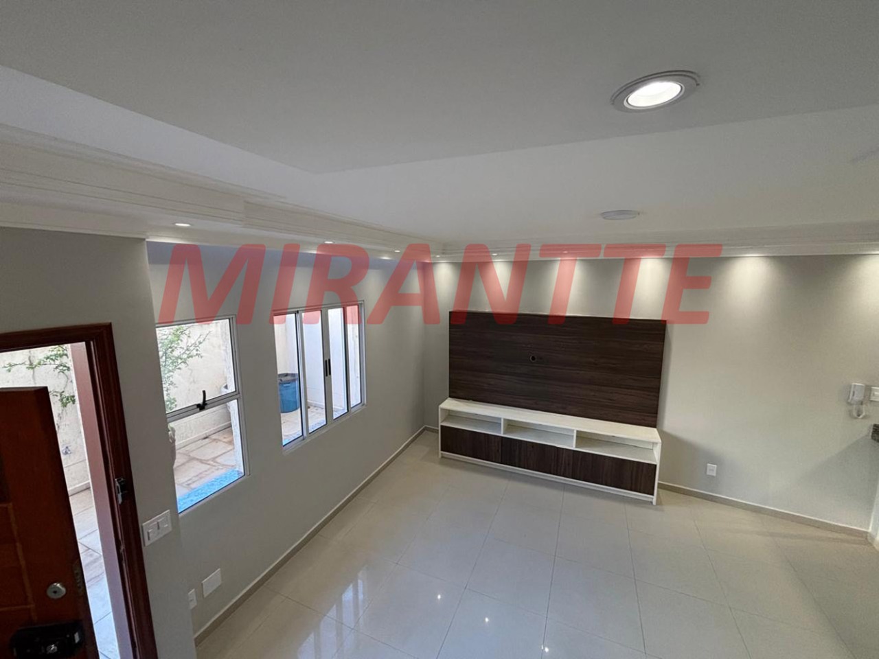 Cond. fechado de 65m² com 2 quartos em Chora Menino
