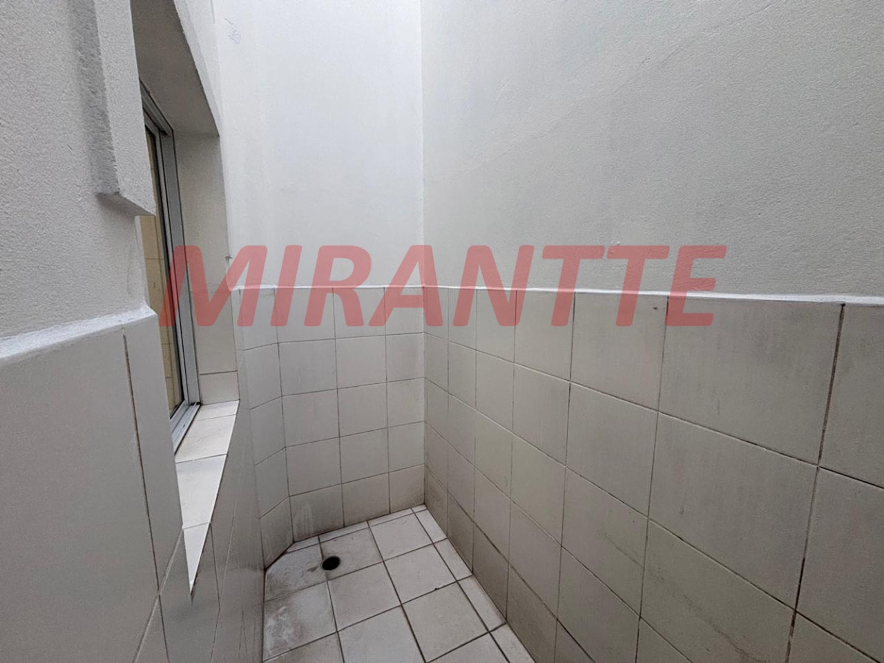 Cond. fechado de 65m² com 2 quartos em Chora Menino
