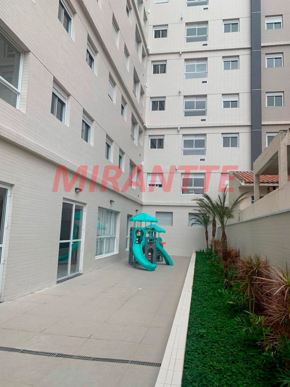 Apartamento de 38m² com 2 quartos em Vila Mazzei