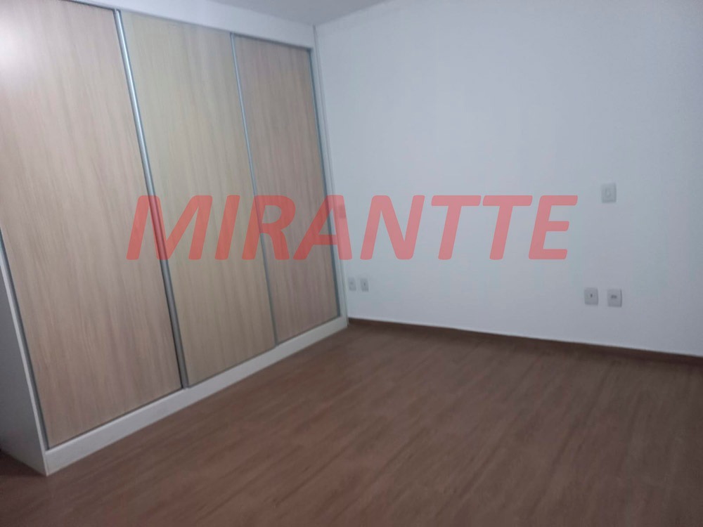 Sobrado de 267m² com 3 quartos em Vila Maria Alta