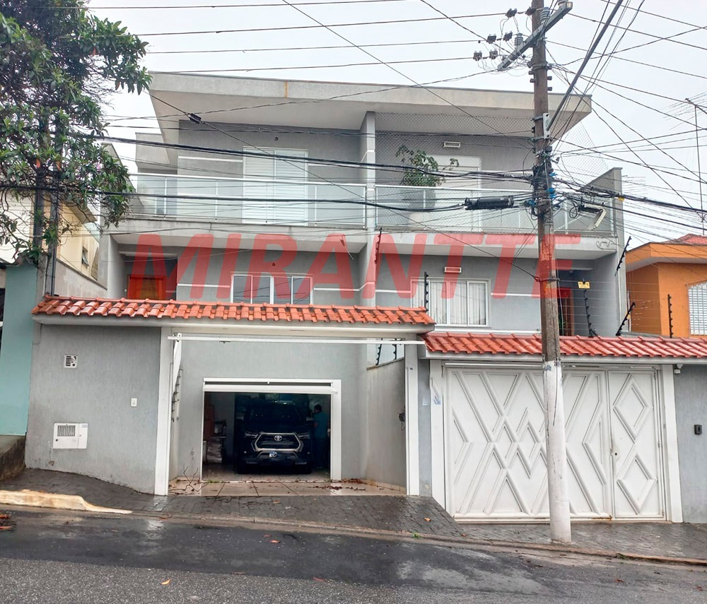 Sobrado de 267m² com 3 quartos em Vila Maria Alta