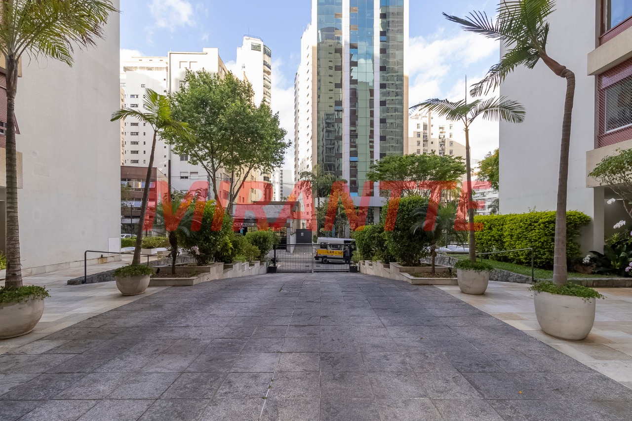 Apartamento de 176m² com 3 quartos em Higienópolis