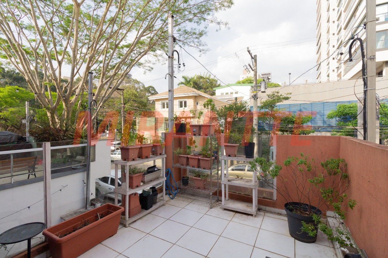 Sobrado de 58m² com 3 quartos em Cerqueira César