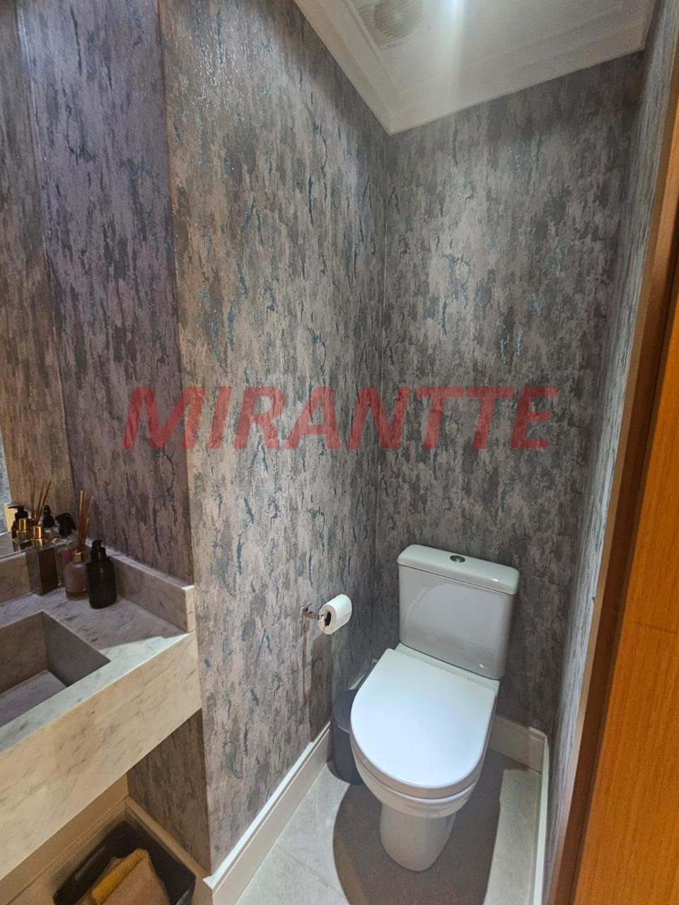 Apartamento de 200m² com 3 quartos em Santa Teresinha