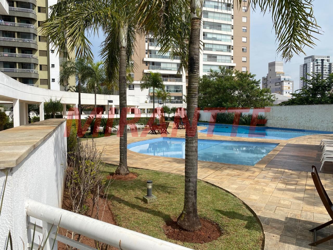 Apartamento de 200m² com 3 quartos em Santa Teresinha