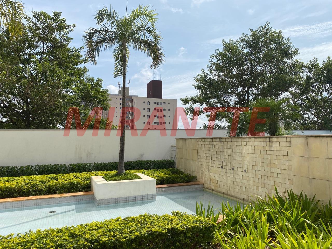 Apartamento de 200m² com 3 quartos em Santa Teresinha