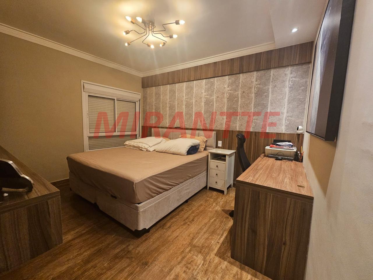Apartamento de 200m² com 3 quartos em Santa Teresinha