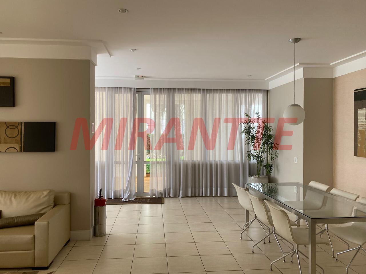 Apartamento de 200m² com 3 quartos em Santa Teresinha