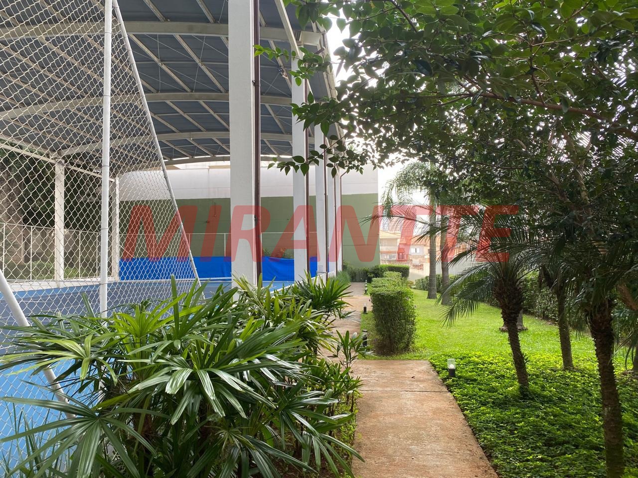 Apartamento de 200m² com 3 quartos em Santa Teresinha
