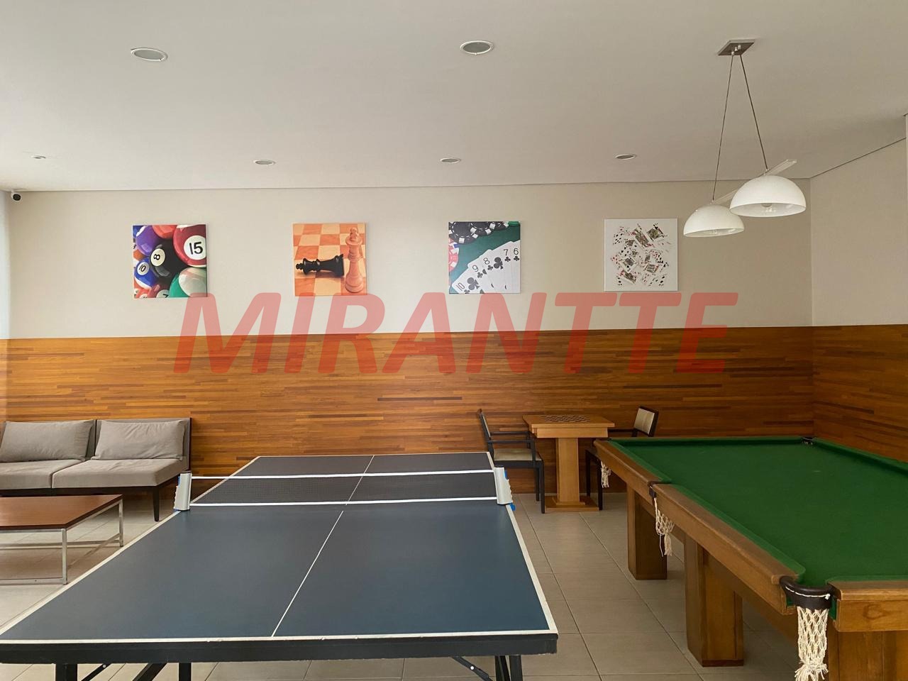 Apartamento de 200m² com 3 quartos em Santa Teresinha