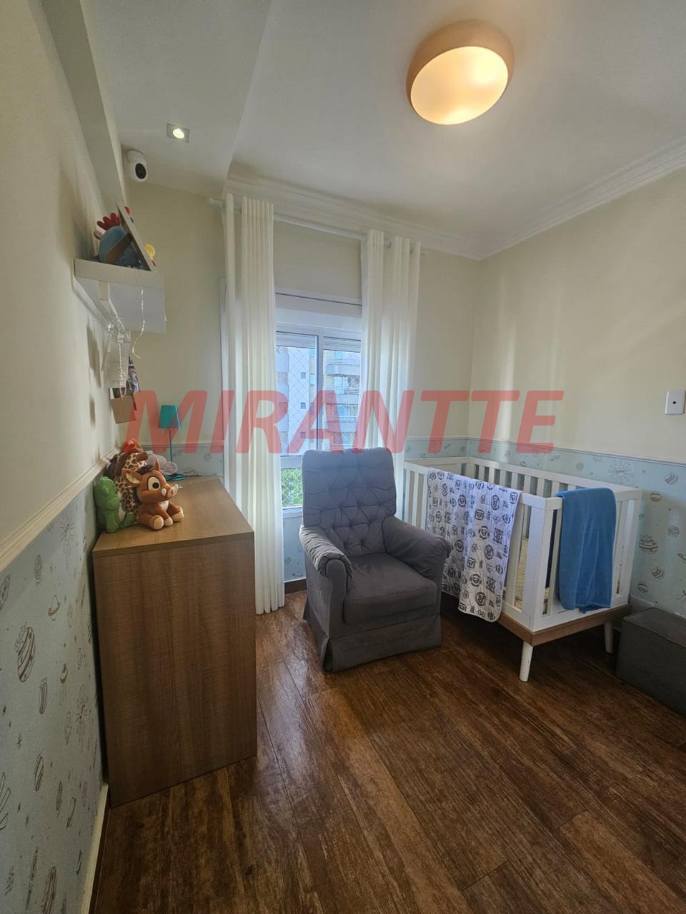 Apartamento de 200m² com 3 quartos em Santa Teresinha