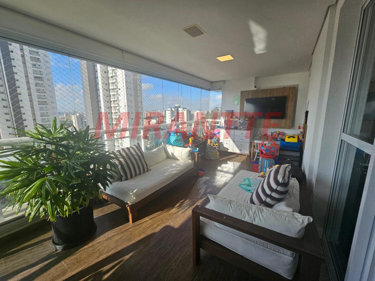 Apartamento de 200m² com 3 quartos em Santa Teresinha