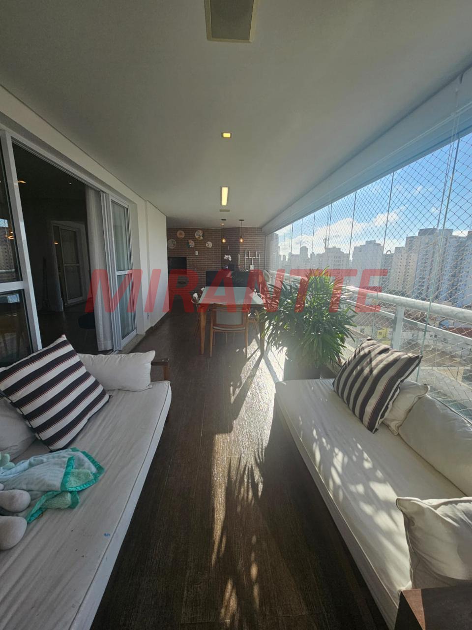 Apartamento de 200m² com 3 quartos em Santa Teresinha