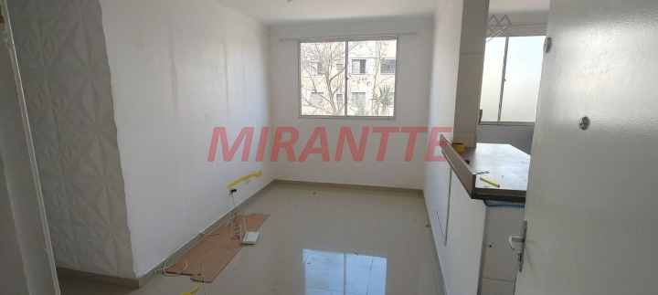 Apartamento de 50m² com 2 quartos em Água Chata