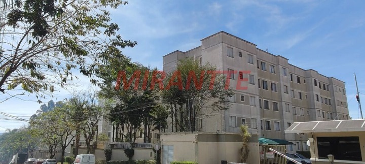 Apartamento de 50m² com 2 quartos em Água Chata