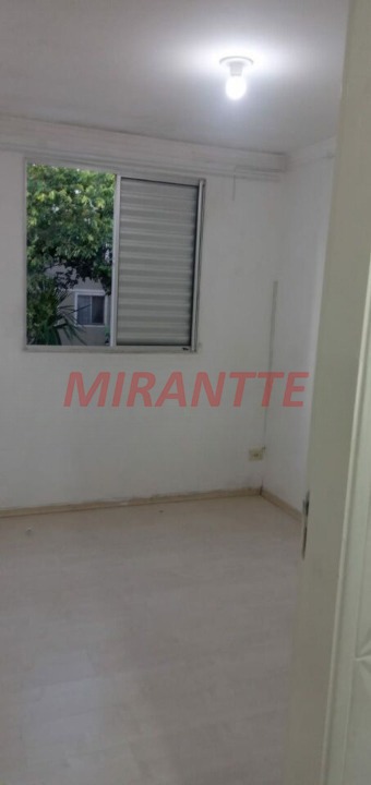 Apartamento de 50m² com 2 quartos em Água Chata