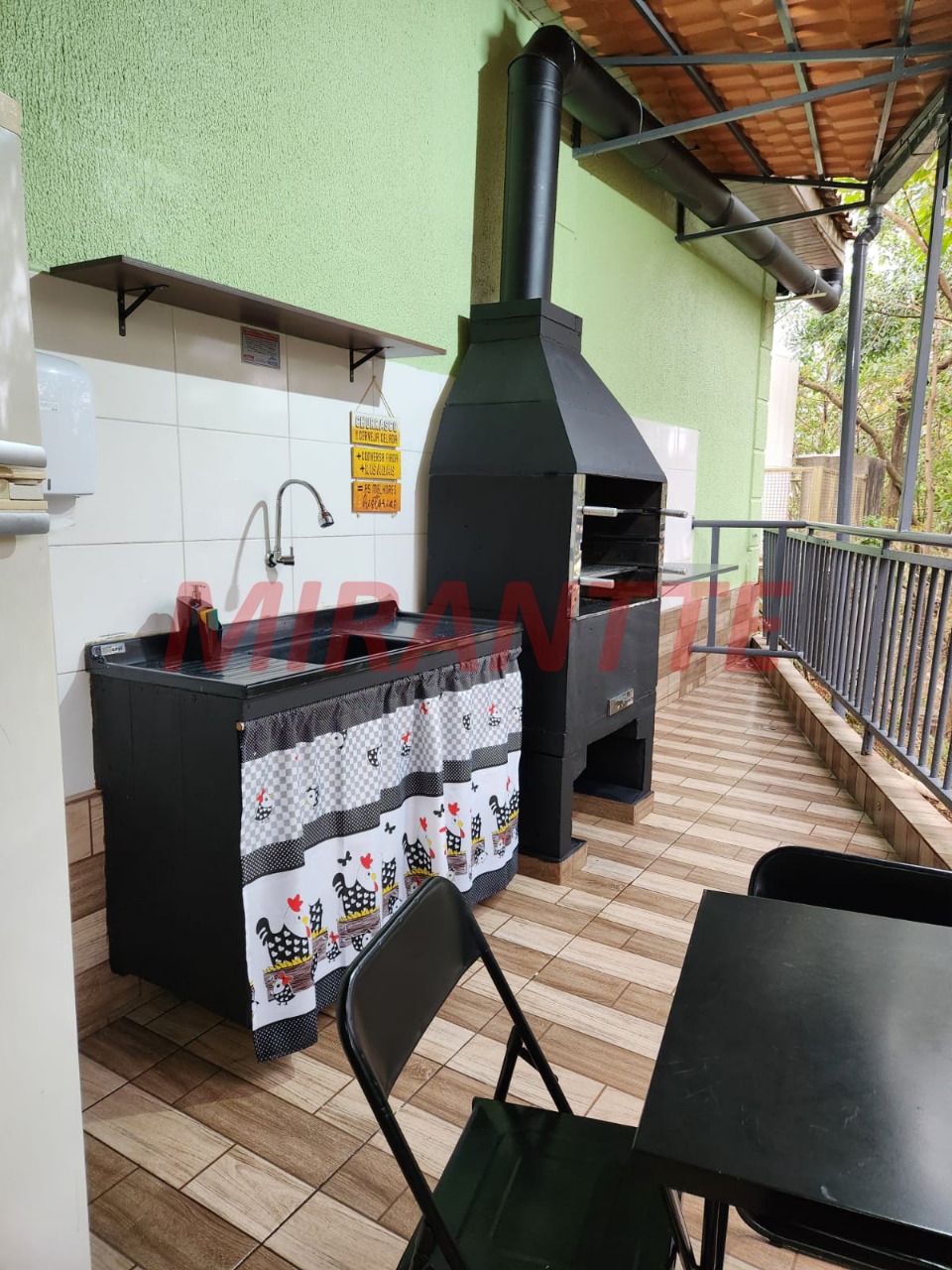 Apartamento de 50m² com 2 quartos em Água Chata