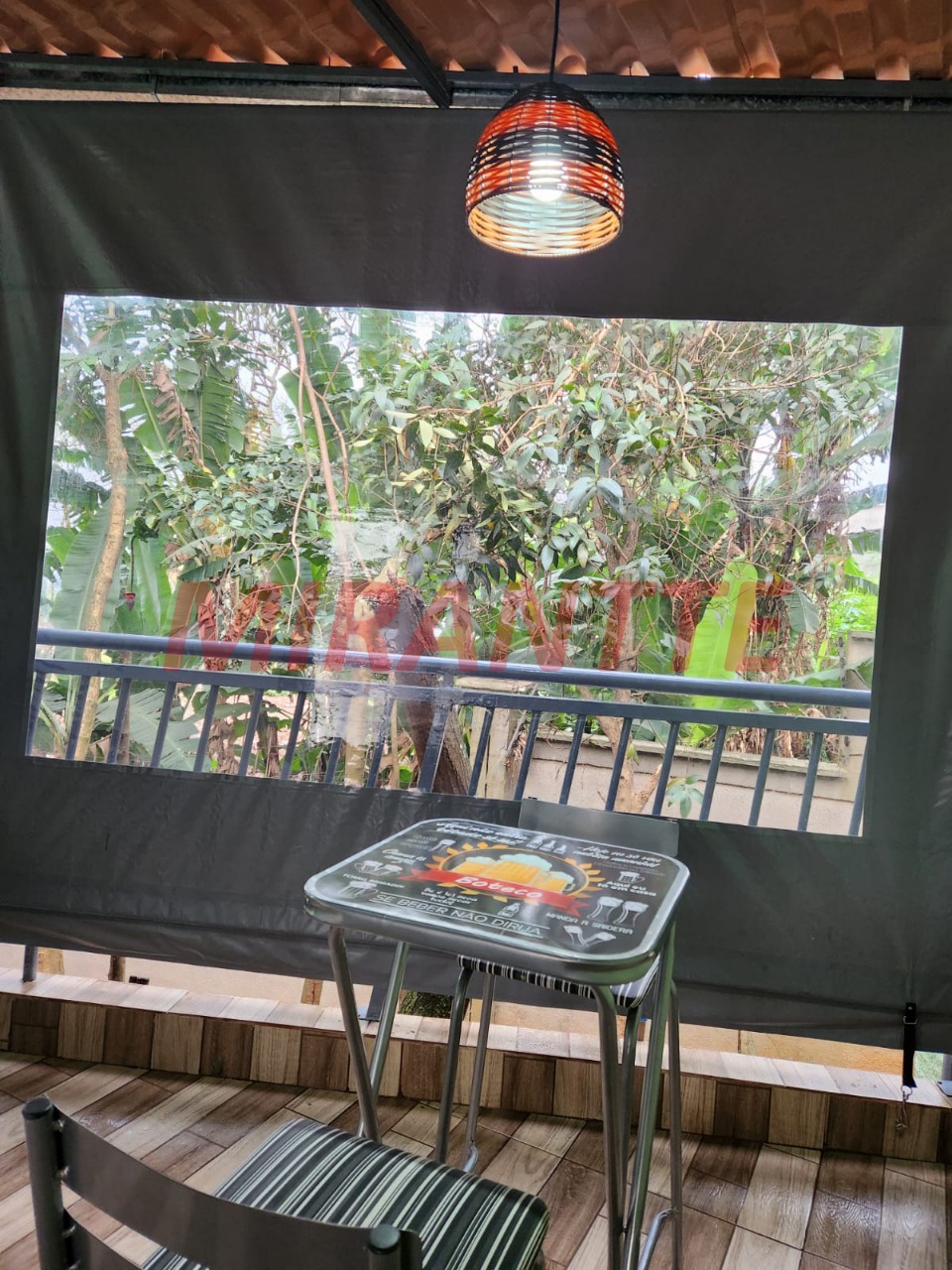 Apartamento de 50m² com 2 quartos em Água Chata