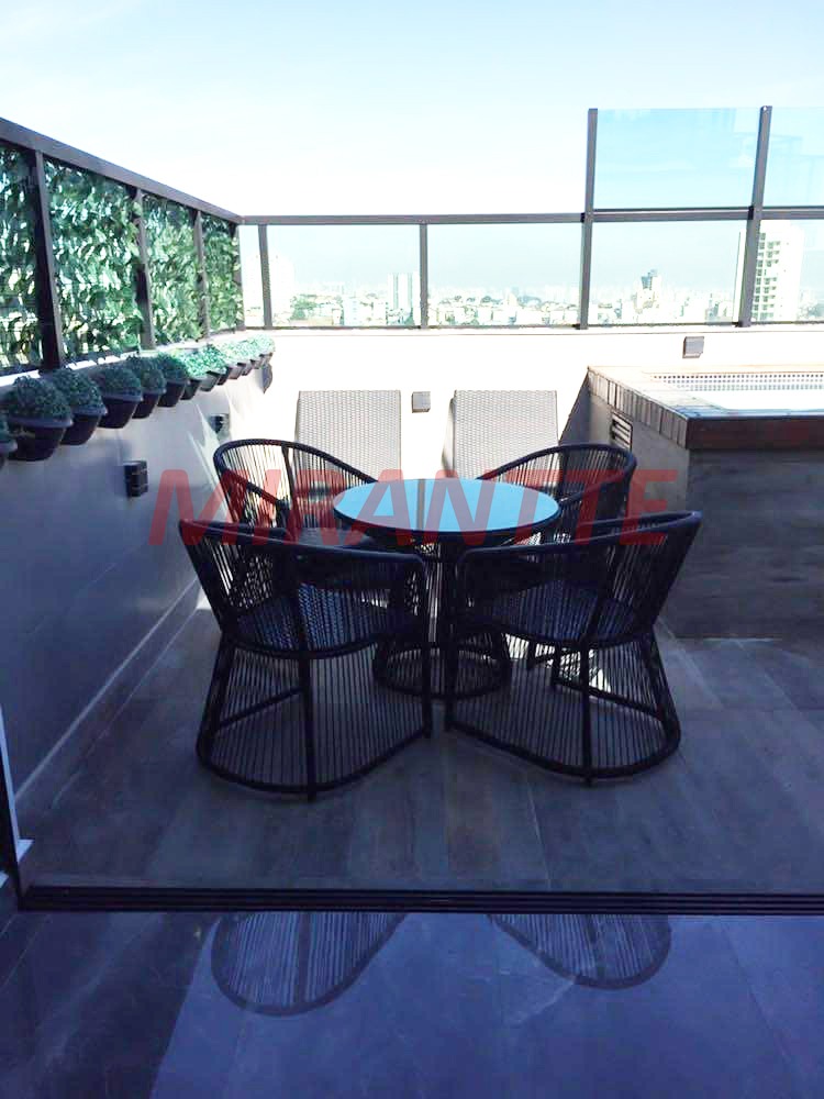 Cobertura de 220m² com 3 quartos em Santa Teresinha