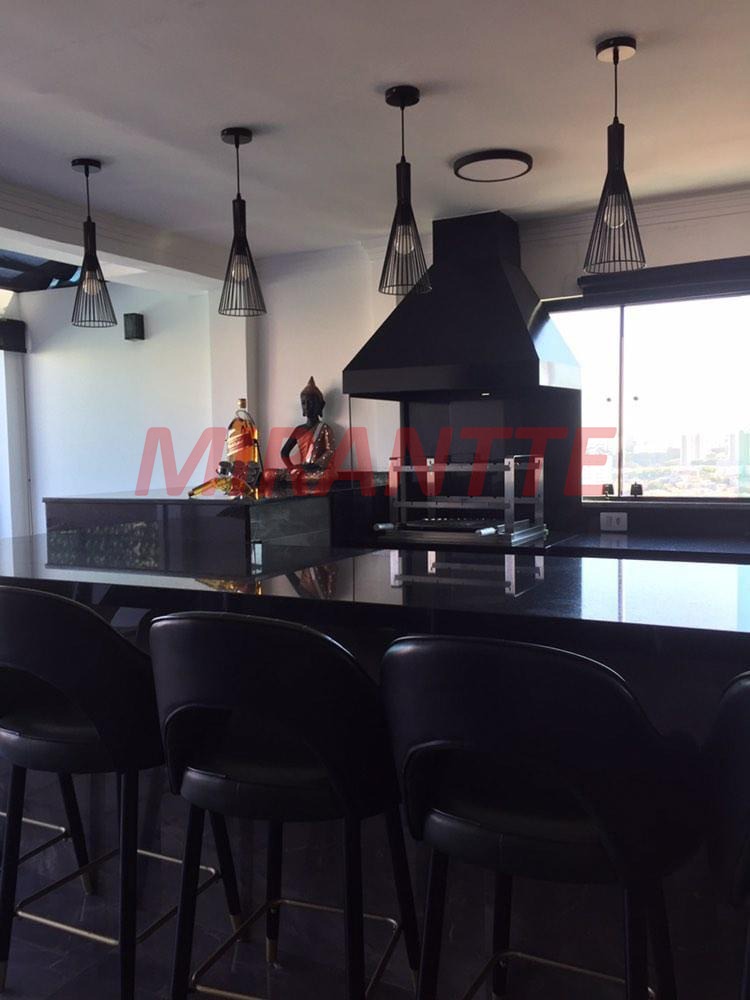 Cobertura de 220m² com 3 quartos em Santa Teresinha