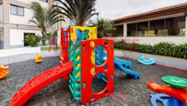 Cobertura de 220m² com 3 quartos em Santa Teresinha