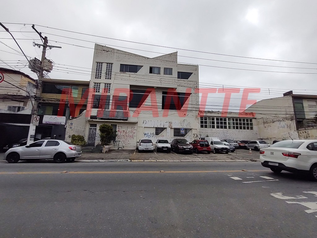 Comercial de 1675m² em Imirim