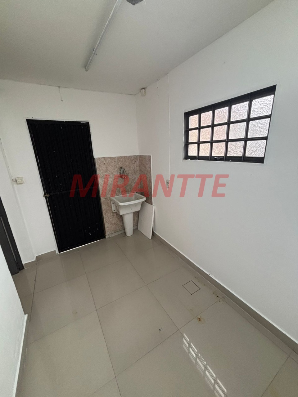 Comercial de 300m² em Casa Verde