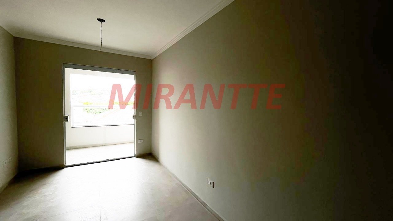 Apartamento de 49.22m² com 2 quartos em Água Fria