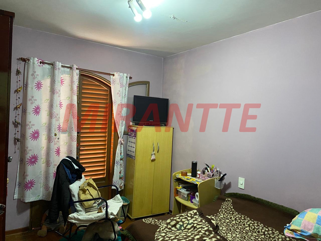 Sobrado de 190m² com 3 quartos em Vila Iorio