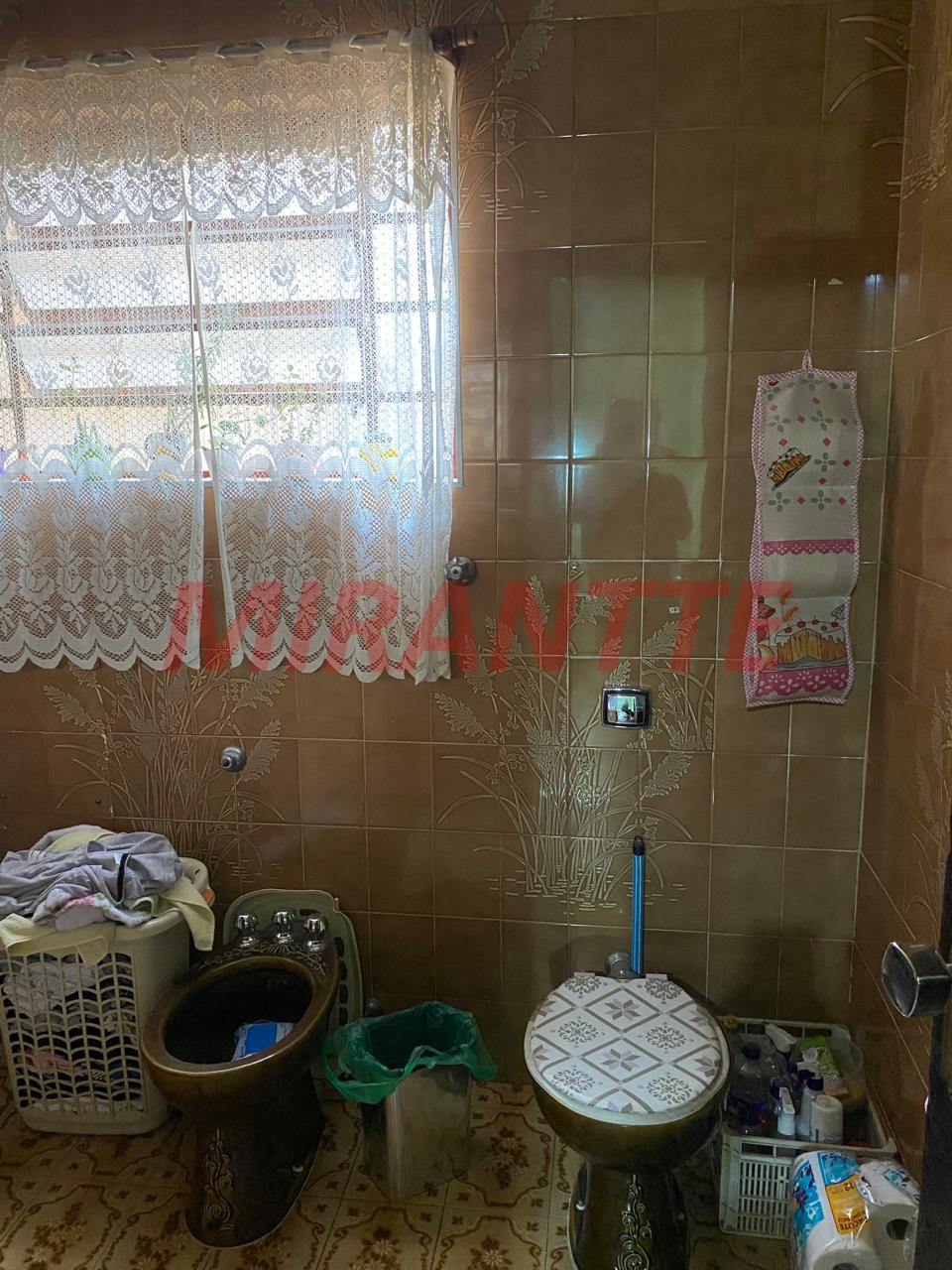 Sobrado de 190m² com 3 quartos em Vila Iorio