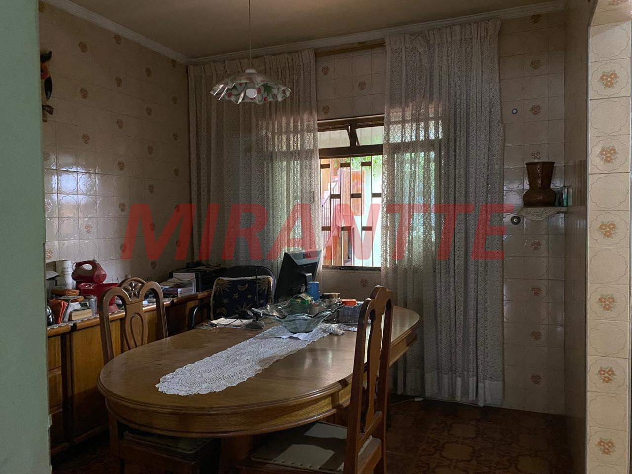 Sobrado de 190m² com 3 quartos em Vila Iorio