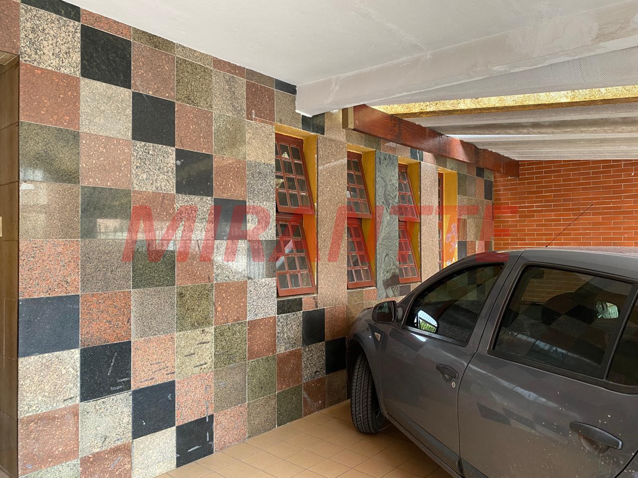 Sobrado de 190m² com 3 quartos em Vila Iorio