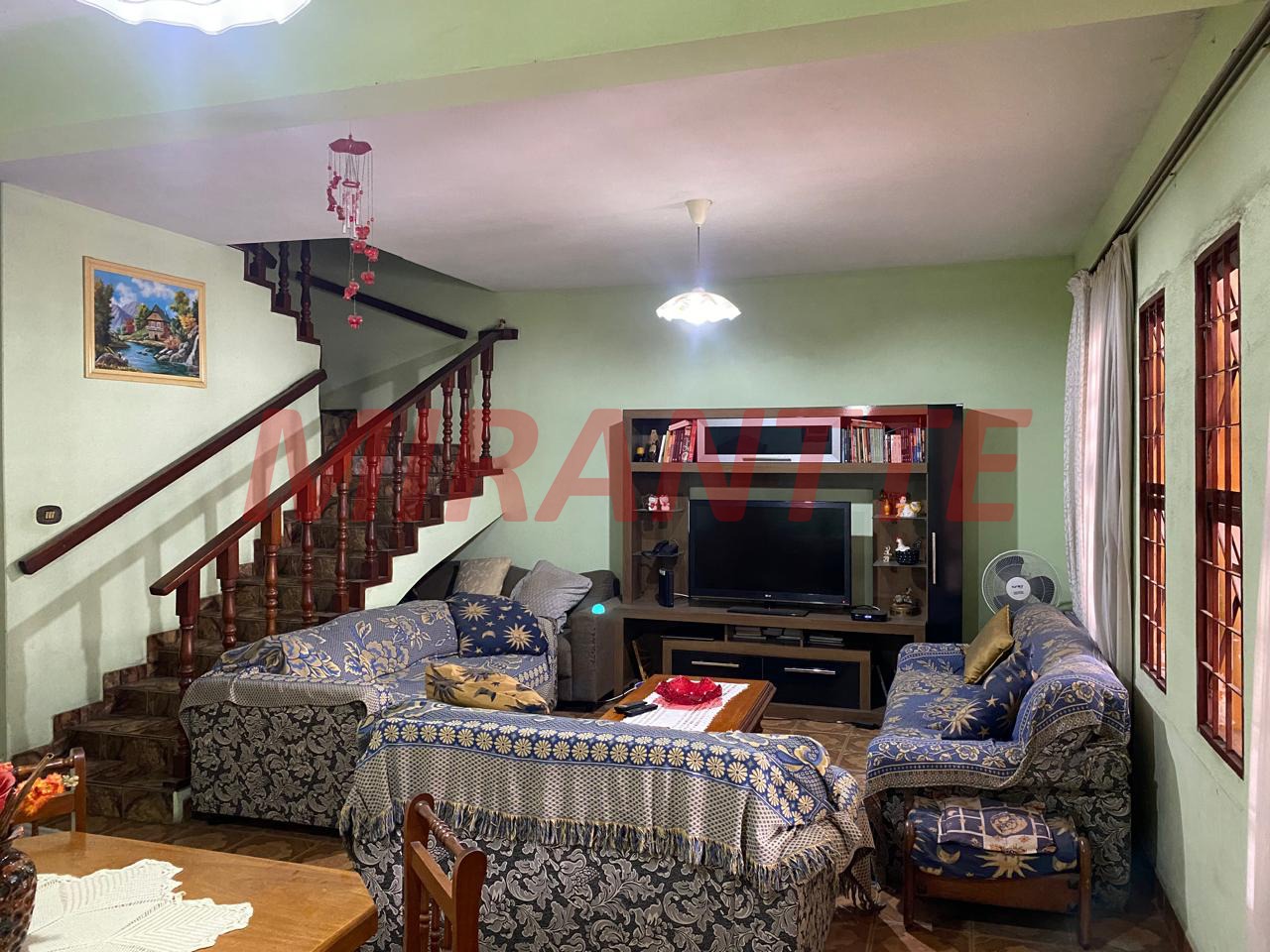 Sobrado de 190m² com 3 quartos em Vila Iorio