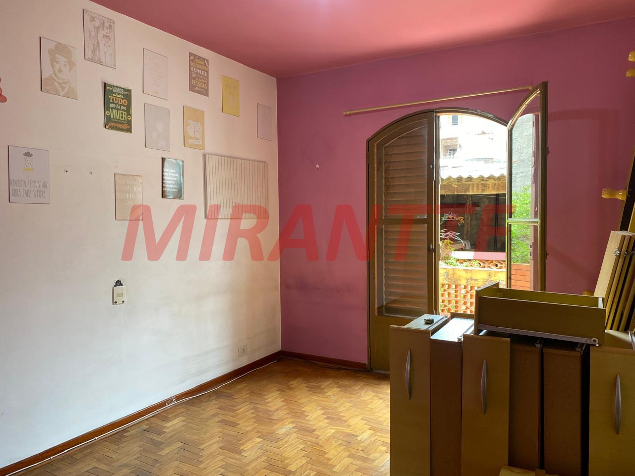 Sobrado de 190m² com 3 quartos em Vila Iorio