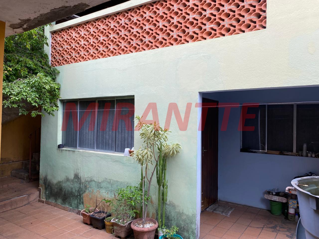 Sobrado de 190m² com 3 quartos em Vila Iorio