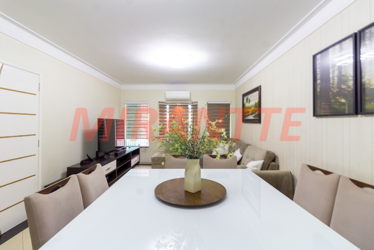 Sobrado de 136m² com 3 quartos em Vila Pauliceia