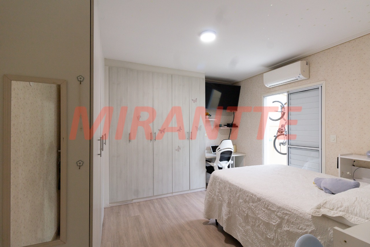 Sobrado de 136m² com 3 quartos em Vila Pauliceia