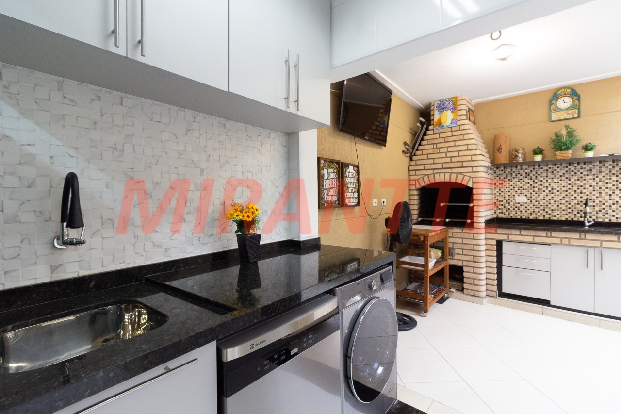 Sobrado de 136m² com 3 quartos em Vila Pauliceia