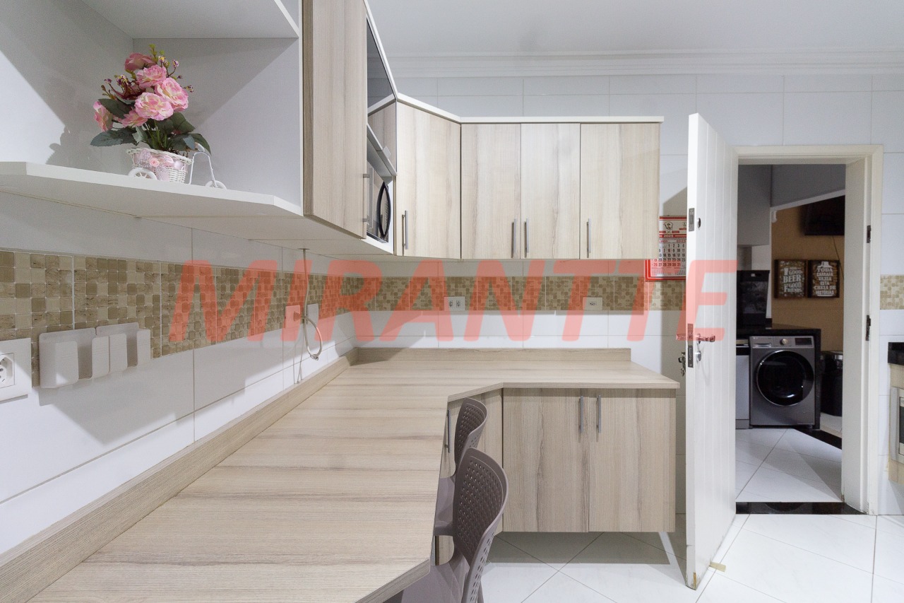 Sobrado de 136m² com 3 quartos em Vila Pauliceia